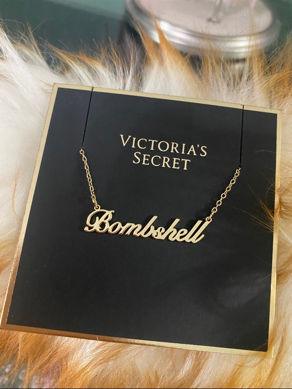 Victoria's Secret Gold 'Bombshell' Script Necklace